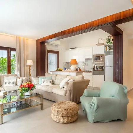 C072 Hibiscus By Mallorca Selection * 波连萨港