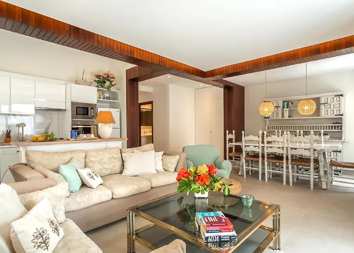 Vila C072 Hibiscus By Mallorca Selection Port de Pollença