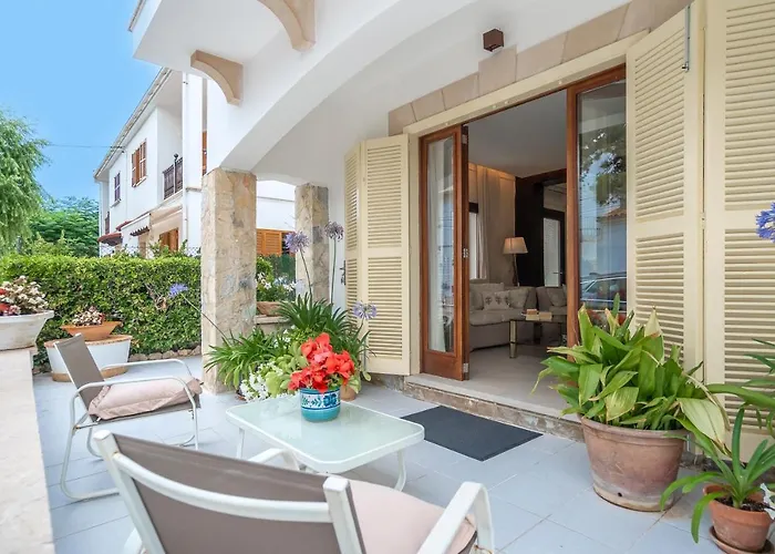 C072 Hibiscus By Mallorca Selection Vila Port de Pollença